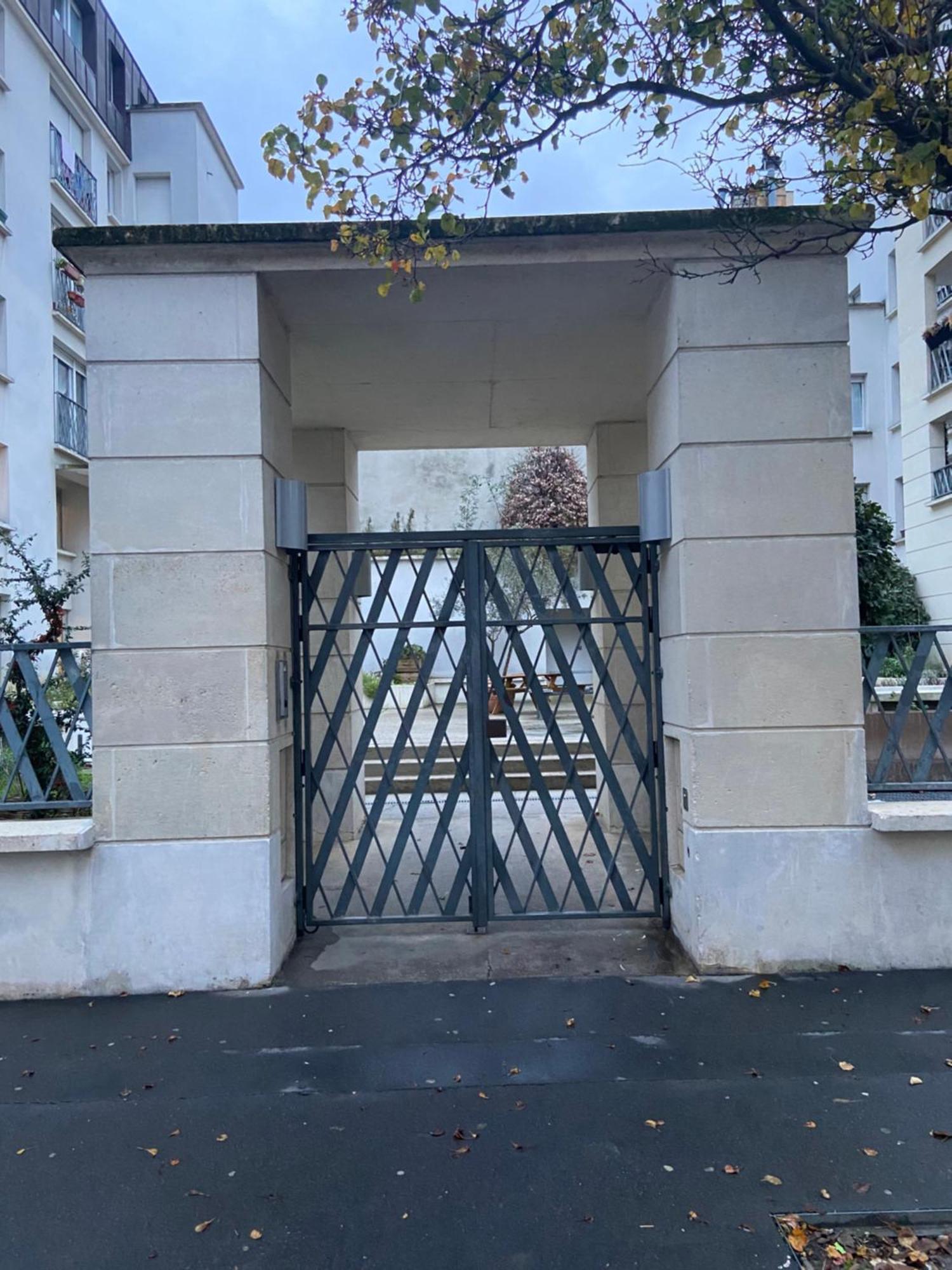 Cosy Appart Proche Paris Сен Дени Екстериор снимка